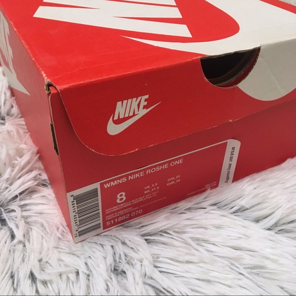 Nike Roshe One - Picture 8 of 8